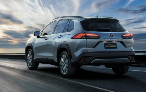 TOYOTA COROLLA CROSS - Image 3